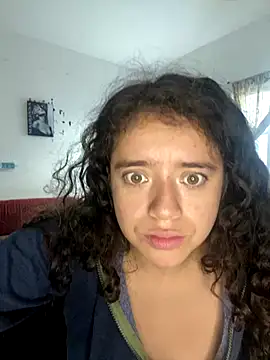 Lucy YupiSweet online show from November 2025 02:09:02 PM