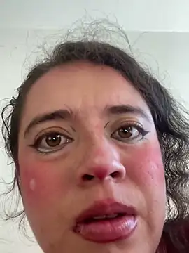 Lucy YupiSweet online show from November 2025 04:18:02 PM