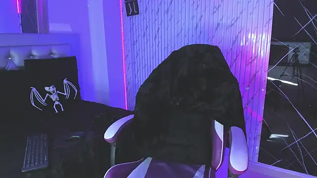 chloe jacksonn online show from November 2025 12:05:02 AM