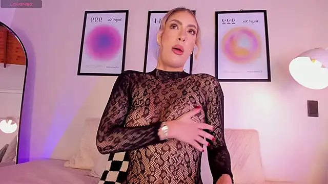 Snapshot of AriaMuse chatting on February 2026 11:59:02 PM AriaMuse online show from February 2026 11:59:02 PM