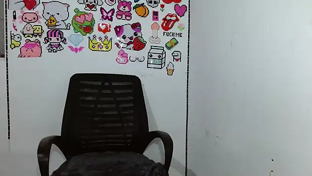 Luciasmith 74829 online show from October 2025 02:24:02 AM