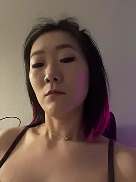 AikoYamada online show from November 2025 06:18:02 AM