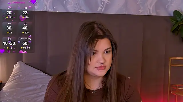 EmilyHyde online show from February 2026 06:57:02 AM