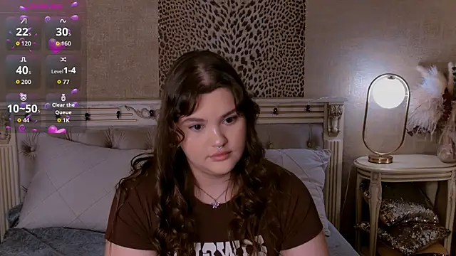 EmilyHyde online show from November 2025 08:46:01 PM