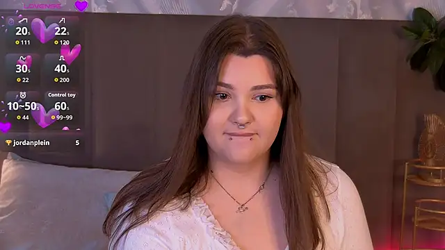 EmilyHyde online show from February 2026 10:12:01 AM