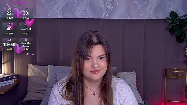 EmilyHyde online show from November 2025 08:30:02 PM