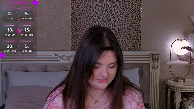 EmilyHyde online show from February 2026 10:28:01 AM