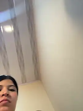 Vliacoooper2 online show from April 2026 12:45:02 PM