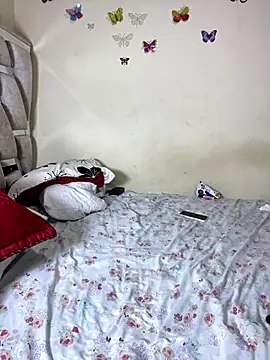 Snapshot of Vliacoooper2 chatting on October 2025 03:05:01 AM Vliacoooper2 online show from October 2025 03:05:01 AM