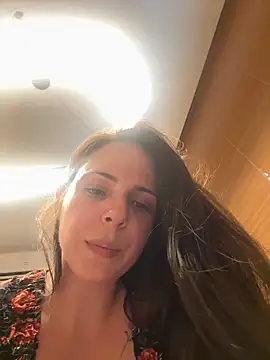 Snapshot of Lady_LauraRose chatting on November 2025 07:18:01 PM Lady LauraRose online show from November 2025 07:18:01 PM