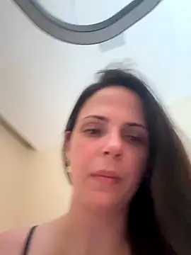 Snapshot of Lady_LauraRose chatting on October 2025 02:41:01 PM Lady LauraRose online show from October 2025 02:41:01 PM