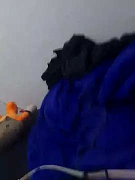 iRusx online show from November 2025 10:15:01 PM