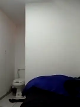 iRusx online show from November 2025 07:30:01 PM