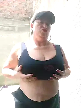 Snapshot of Miss-tetas chatting on October 2025 05:24:01 PM Miss-tetas online show from October 2025 05:24:01 PM
