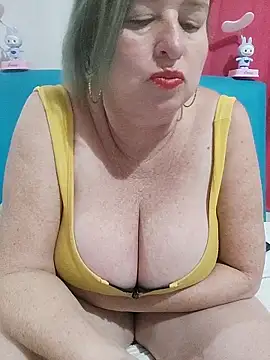 Snapshot of Miss-tetas chatting on October 2025 11:19:01 PM Miss-tetas online show from October 2025 11:19:01 PM