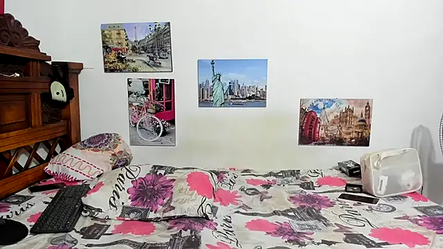 Roxana Tony online show from October 2025 01:28:02 AM