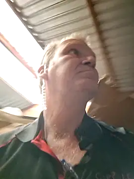 Snapshot of wallacelegend chatting on September 2025 03:34:01 PM wallacelegend online show from September 2025 03:34:01 PM