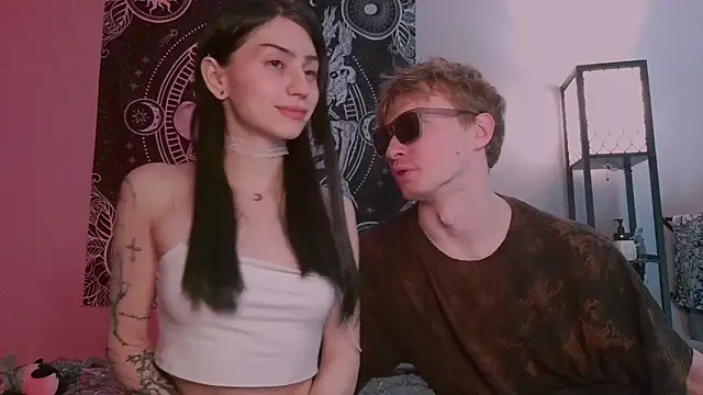 Snapshot of poisondevotion chatting on February 2026 04:48:01 PM poisondevotion online show from February 2026 04:48:01 PM