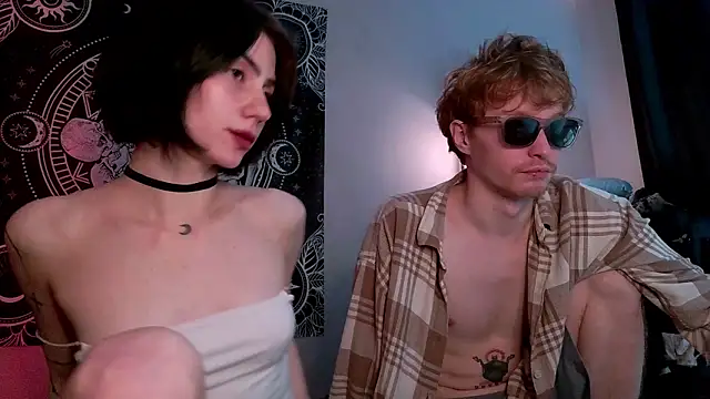 Snapshot of poisondevotion chatting on February 2026 02:17:02 PM poisondevotion online show from February 2026 02:17:02 PM