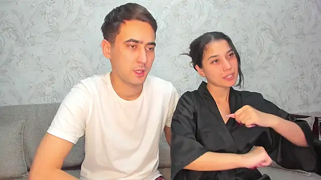 sophywhisper online show from December 2025 01:32:01 PM