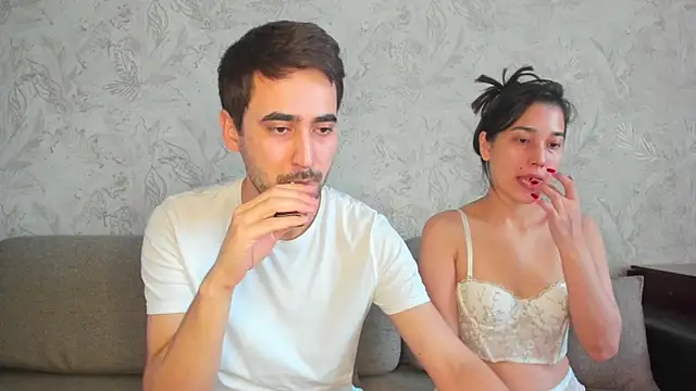 sophywhisper online show from January 2026 06:51:02 AM