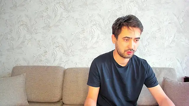 sophywhisper online show from January 2026 06:17:01 AM