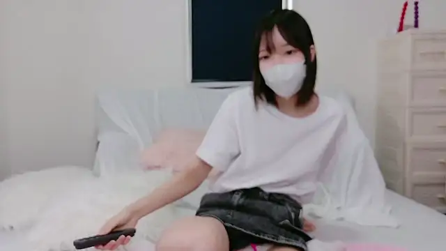 Azusa 128 online show from September 2025 07:31:01 AM