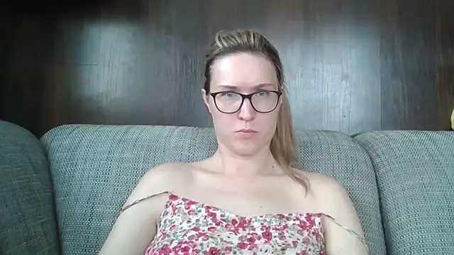 Snapshot of Jugira chatting on June 2026 12:17:02 PM Jugira online show from June 2026 12:17:02 PM