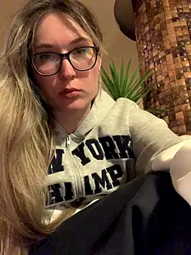 Jugira online show from November 2025 08:35:01 PM