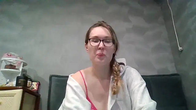 Jugira online show from October 2025 11:27:01 PM
