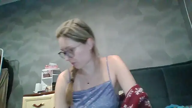 Snapshot of Jugira chatting on January 2026 11:31:02 PM Jugira online show from January 2026 11:31:02 PM