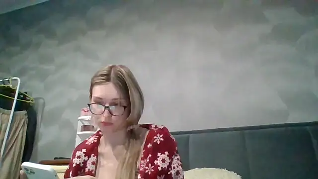 Snapshot of Jugira chatting on February 2026 08:59:01 PM Jugira online show from February 2026 08:59:01 PM