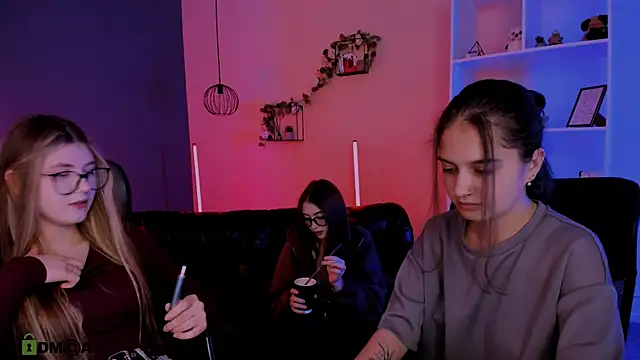 barbara crazy online show from March 2026 09:05:02 PM