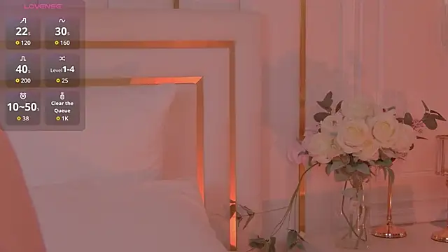 NancySmitts online show from October 2025 03:45:02 PM