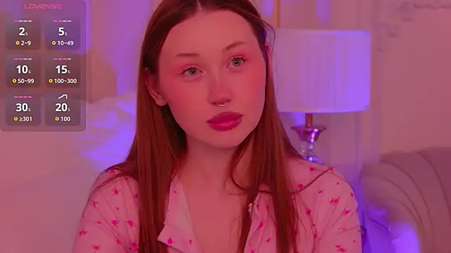 Snapshot of NancySmitts chatting on December 2025 04:11:01 PM NancySmitts online show from December 2025 04:11:01 PM