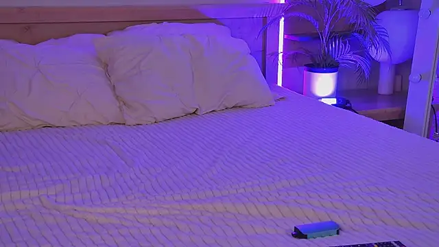 MiaEuphoria  online show from September 2025 03:51:02 AM