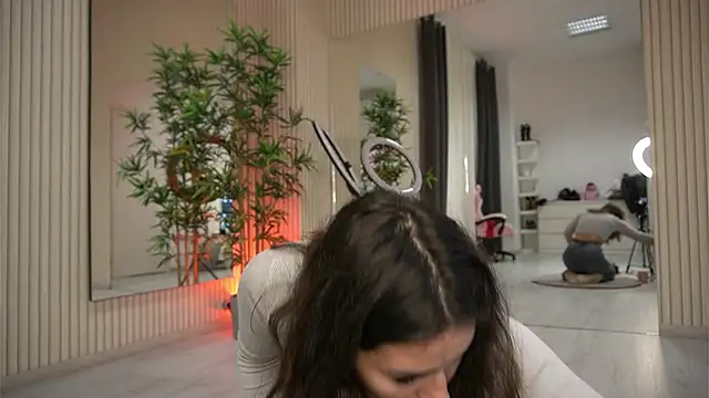 EmmaBlanco online show from October 2025 07:04:02 PM