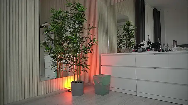 EmmaBlanco online show from March 2026 06:02:02 AM