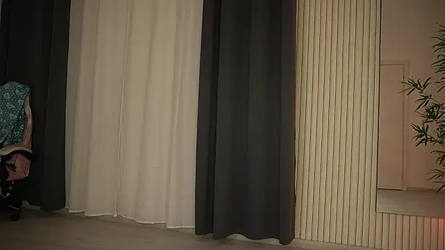 EmmaBlanco online show from February 2026 08:20:01 PM