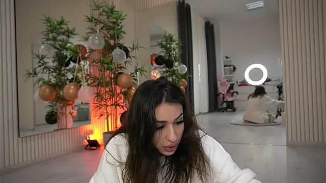 Snapshot of EmmaBlanco chatting on November 2025 08:42:02 PM EmmaBlanco online show from November 2025 08:42:02 PM