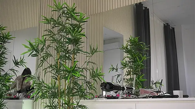 EmmaBlanco online show from April 2026 05:08:02 AM