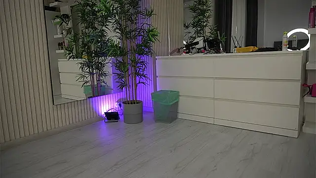 EmmaBlanco online show from March 2026 06:44:01 AM