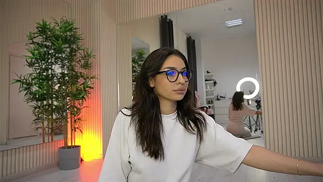 EmmaBlanco online show from December 2025 08:42:01 PM