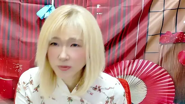 Snapshot of kimagure-fu- chatting on July 2026 01:33:01 PM kimagure-fu- online show from July 2026 01:33:01 PM