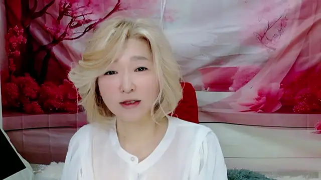 Snapshot of kimagure-fu- chatting on January 2026 04:23:01 PM kimagure-fu- online show from January 2026 04:23:01 PM