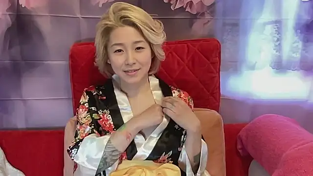 Snapshot of kimagure-fu- chatting on October 2025 06:05:01 AM kimagure-fu- online show from October 2025 06:05:01 AM