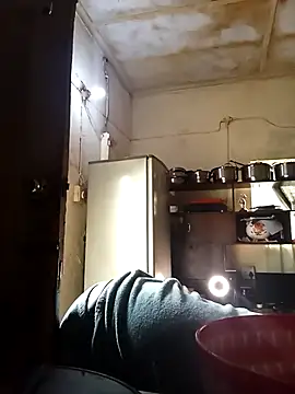 RFeltomWhitJ online show from October 2025 01:53:04 PM