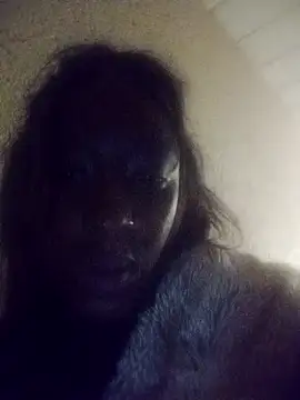 RFeltomWhitJ online show from November 2025 09:26:02 PM