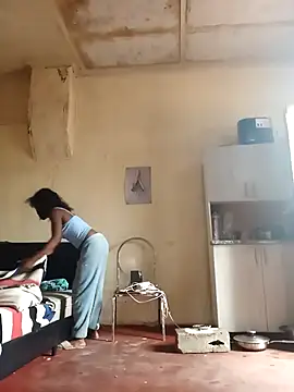 RFeltomWhitJ online show from November 2025 05:34:02 AM