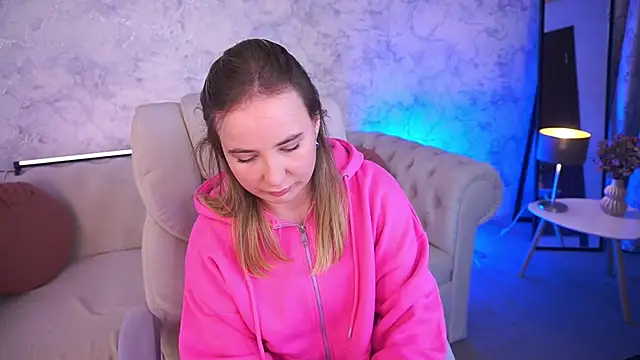 SofieBloom online show from October 2025 11:45:02 PM